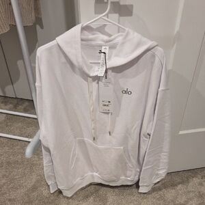 ALO Yoga White Accolade Pullover Hoodie
